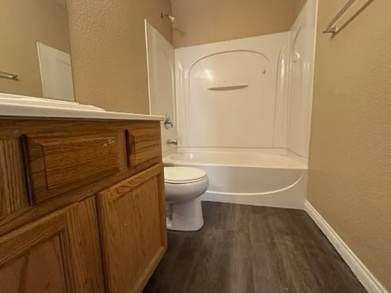 6516 Raven Hall St — Photo 9