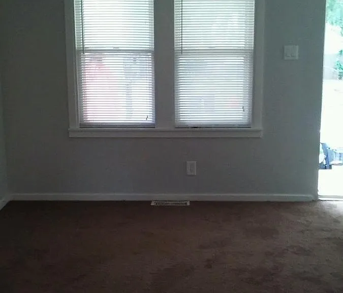 7011 Chalmers Ave — Photo 10