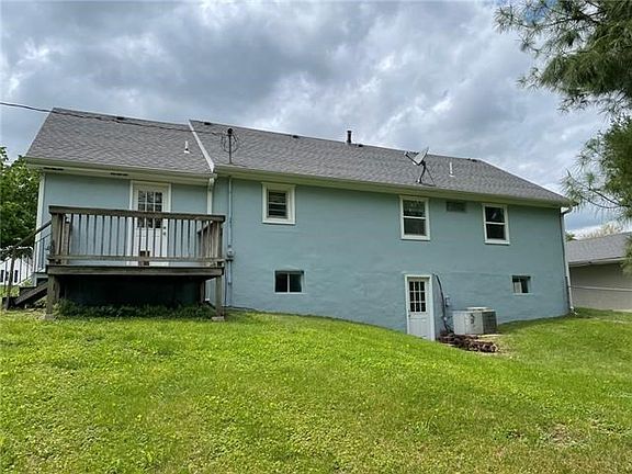 4th image of 813 S 38th St