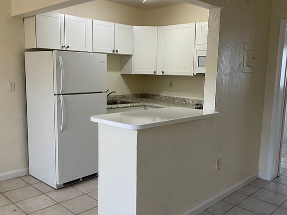 2nd image of 1230 W 54th St APT 321A