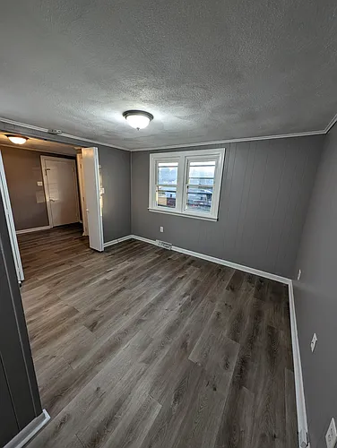 1449 Main St #1R Photo 1