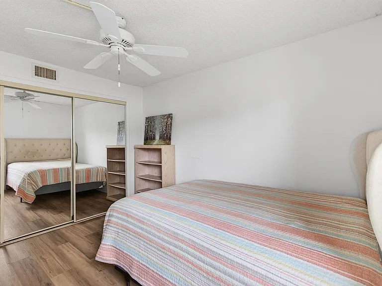 5851 Parkwalk Dr — Photo 54