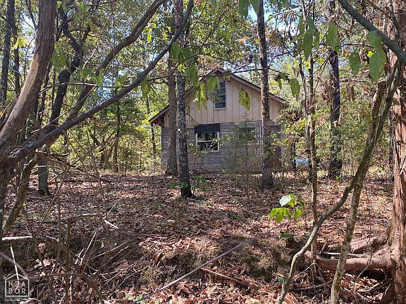 5th image of 40 Squirrel Rd