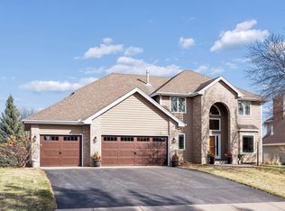 6206 Juneau Ln N, Maple Grove, MN 55311