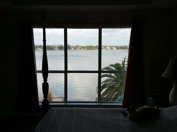 5th image of 13533 Riverlake Dr Suite B