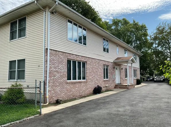 18 Harrison St #1A, Belleville, NJ 07109