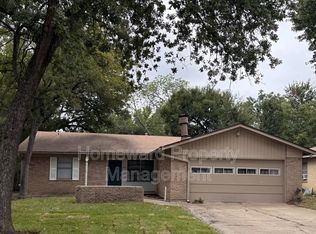 1817 Oakhurst Dr, Irving, TX 75061