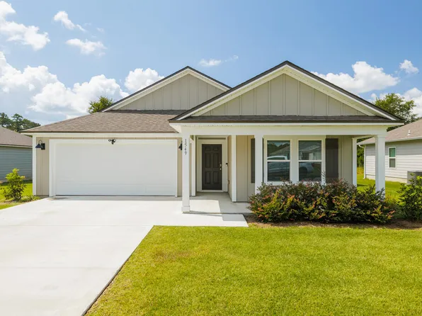 1549 Beverly Ln, Hahira, GA 31632