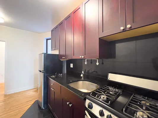 Rented by Denise Rosenblum, LREB | media 24