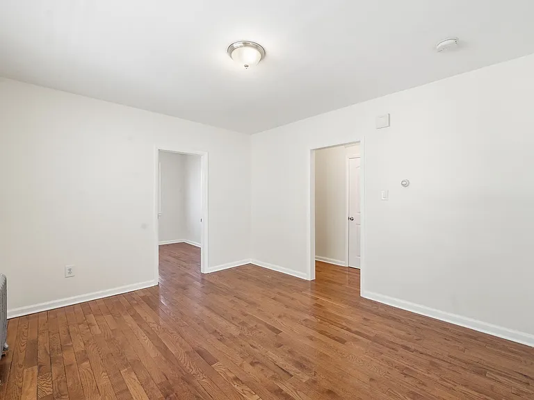 321 Lembeck Ave #1 — Photo 9