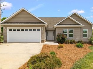 126 Applegate Ct, Mocksville, NC 27028