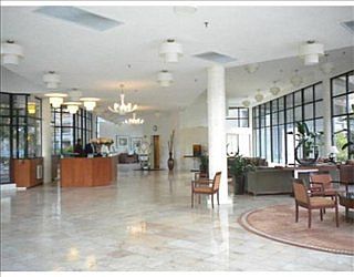 2nd image of 250 Hammond Pond Pkwy APT 804N