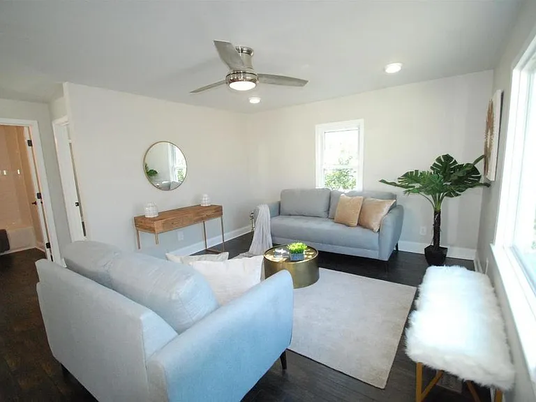1003 N 6th St — Photo 7