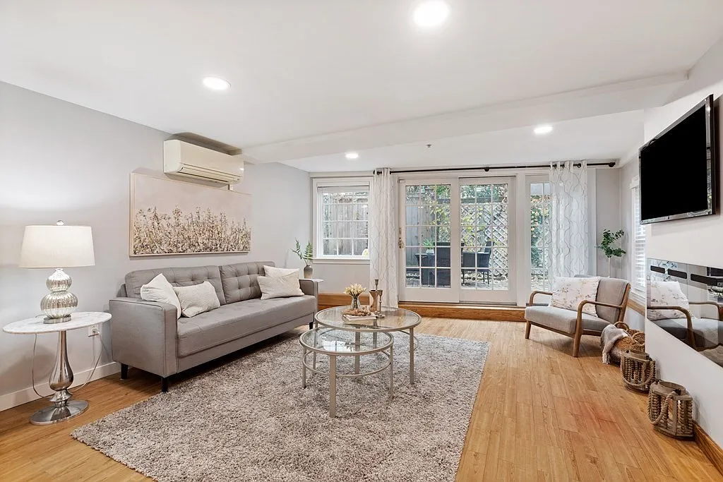 1 bed, 1250 sqft, $5,500 — Photo 1