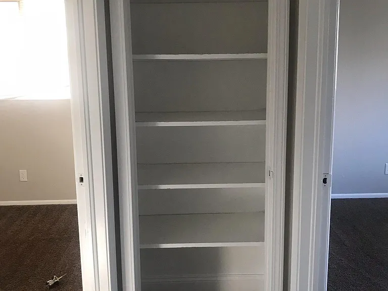 502 W Beverly Dr — Photo 5