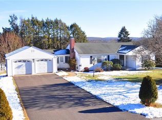 111 Concord Rd, Manchester, CT 06042