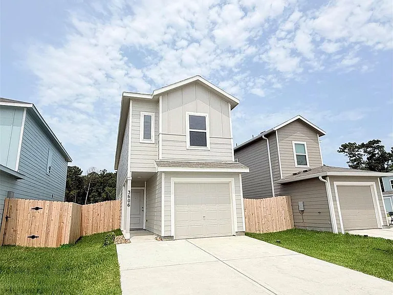 3606 Duplet Ave — Photo 1