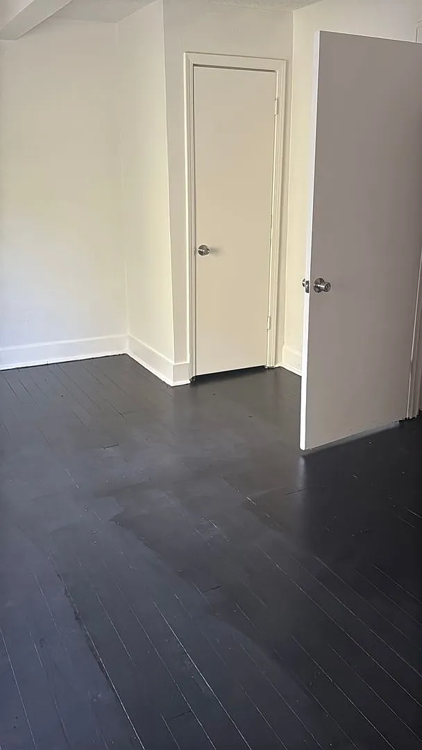 Just Listed! — Photo 2