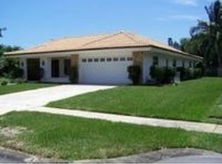 545 S Rio Casa Dr, Melbourne, FL 32903