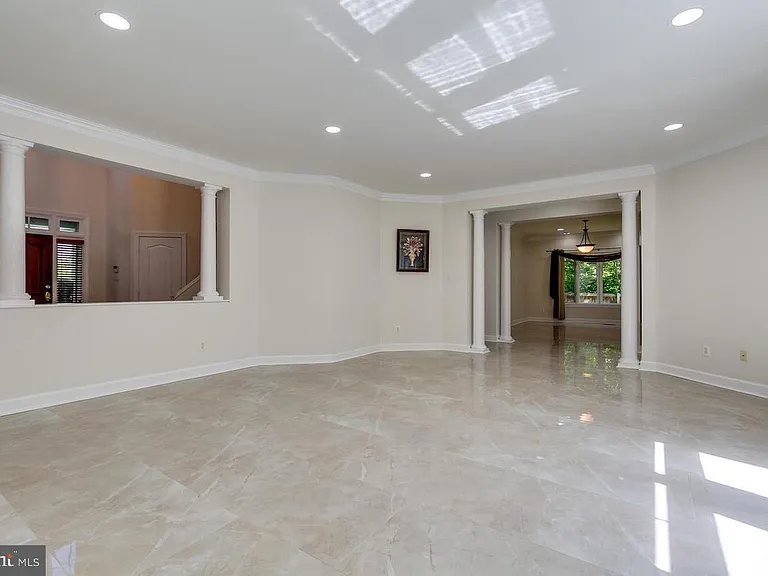 1489 Broadstone Pl — Photo 5