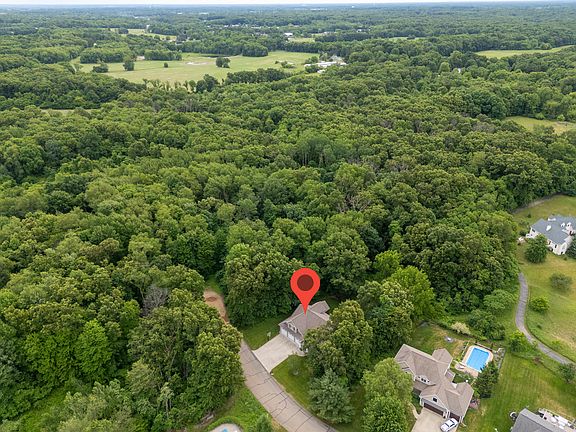 3rd image of 7839 Harvest Hill Ln