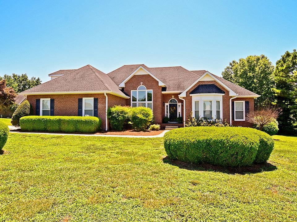 1st image of 398 Augusta Pl