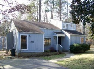 201 Polks Landing Rd, Chapel Hill, NC 27516