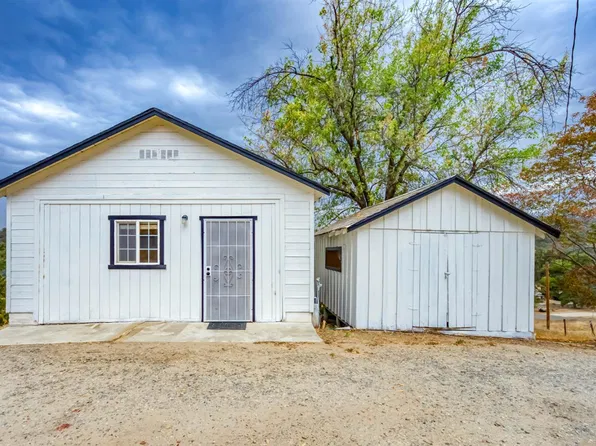 34777 Wilson Rd #B, Auberry, CA 93602