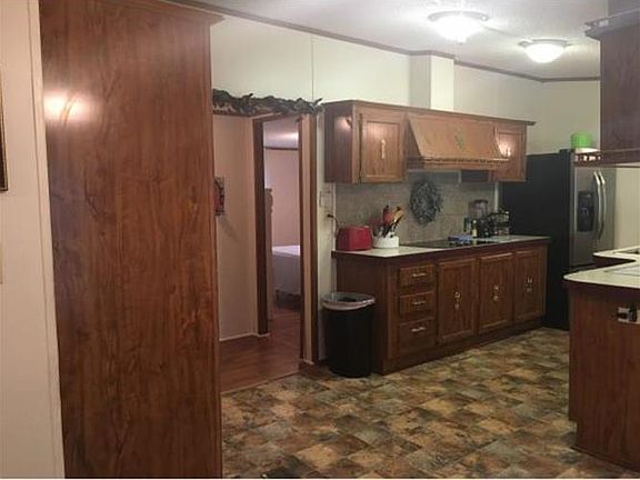5th image of 1200 Riverview Dr