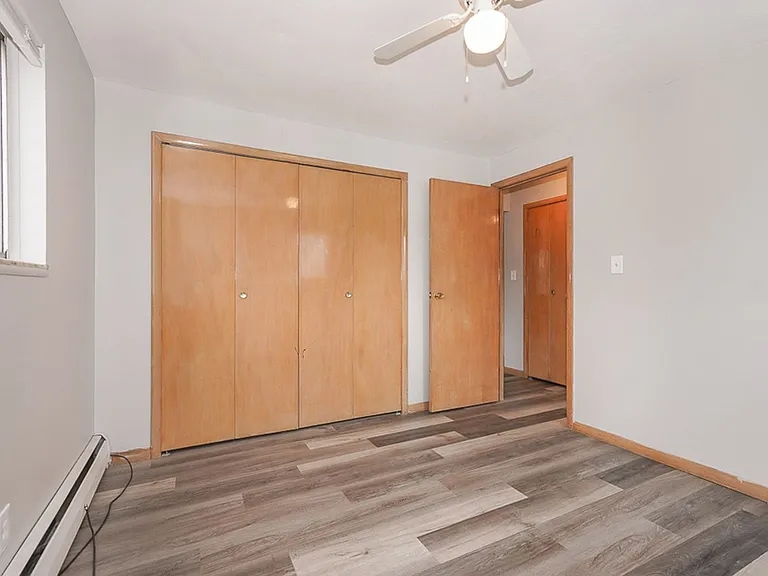 4224 W 20th St — Photo 15