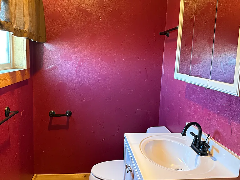 204 Main St — Photo 13