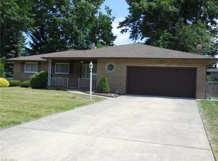 948 E Decker Dr, Seven Hills, OH