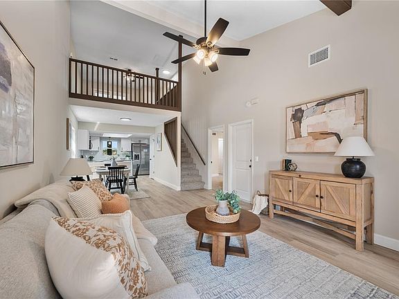 3rd image of 265 LAKE THOMAS DRIVE