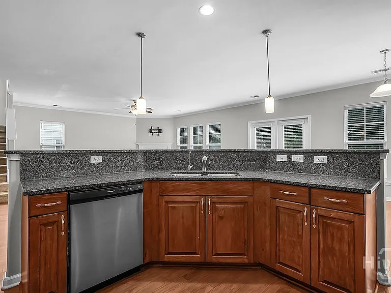 149 Tahoe Dr — Photo 18