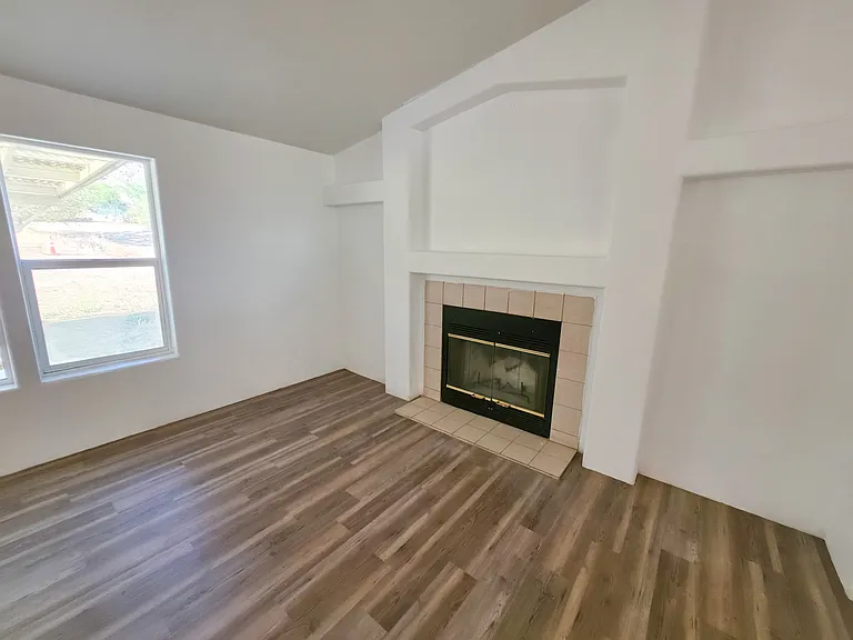 25120 Charina Rd — Photo 22