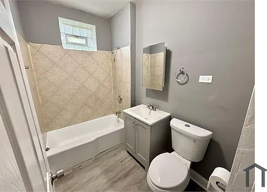 2 bed, $1,470 — Photo 4