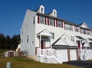 19 Ann Marie Ct, Newark, DE 19702