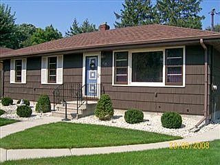 3rd image of 49 Park Manor Dr