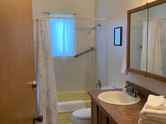 3rd image of 1461 Gillam Way #2