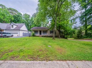 5310 Arrowind Rd NW, Lilburn, GA 30047