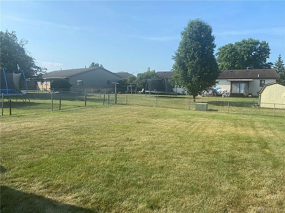 4th image of 1642-1644 Tamworth Cir