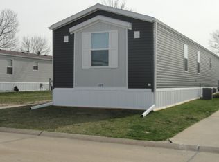 1289 Huron Dr, Marion, IA 52302