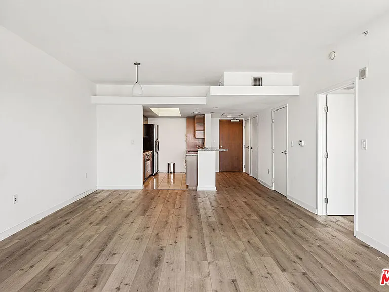 13700 Marina Pointe Dr #1206 — Photo 5