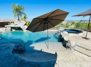 8352 Clover Creek Rd, Riverside, CA 92508