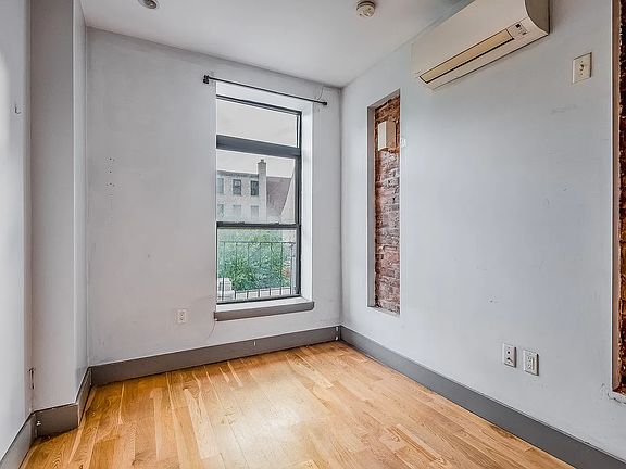 3rd image of 1000 Fulton St #3C