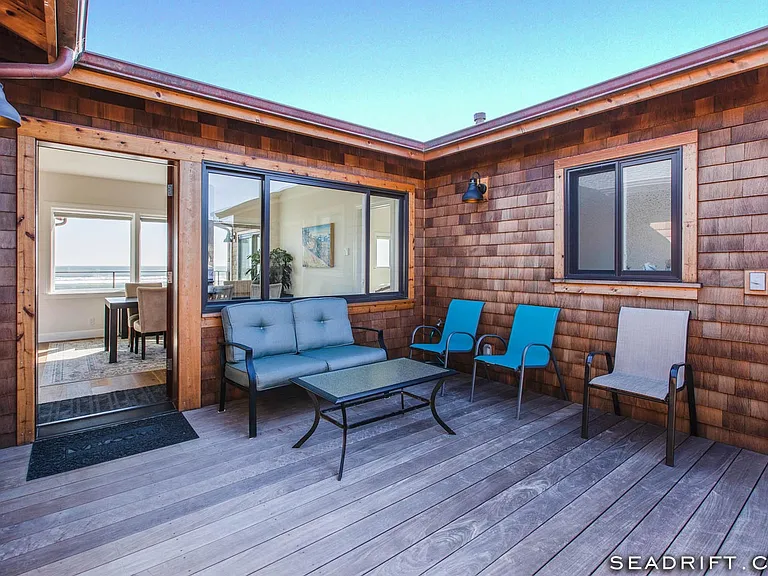 254 Seadrift Rd — Photo 7