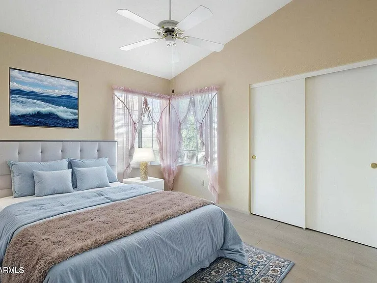 10622 W Mohawk Ln — Photo 17