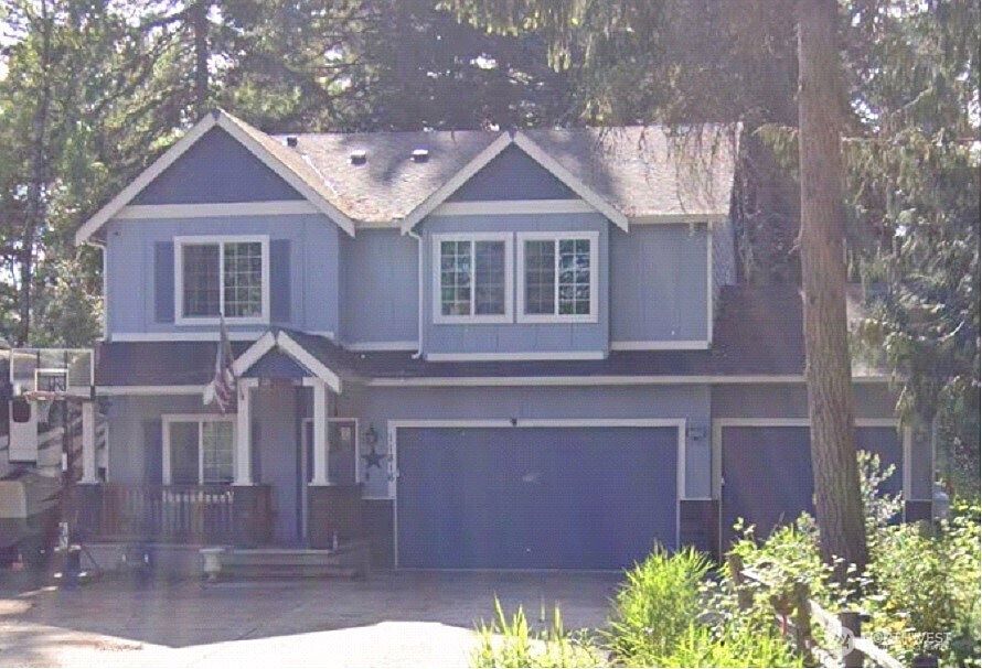 1st image of 11816 8th Avenue E