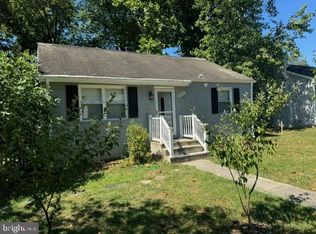 2821 E Lee Ave, Alexandria, VA 22306
