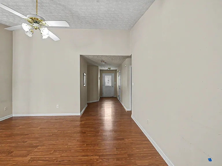 3268 Crossfield Way — Photo 7